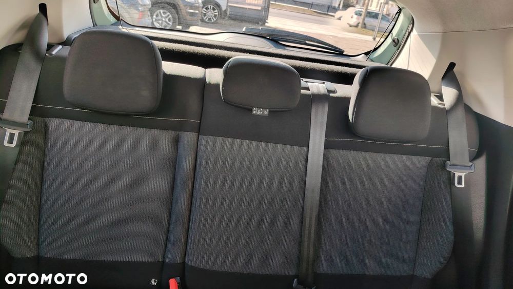 Citroën C3 Pure Tech 82 SHINE - 13