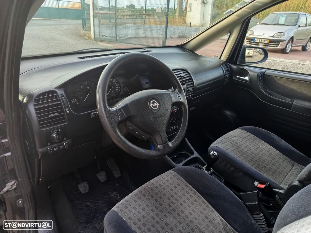 Opel Zafira 2.0 DTi Confort - 10