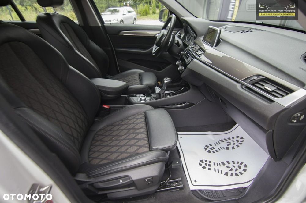 BMW X1 xDrive18d xLine - 33