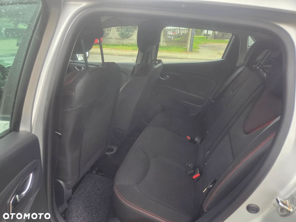 Renault Clio - 16