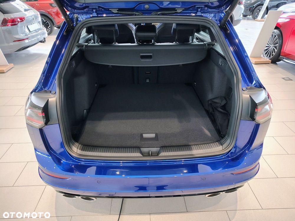 Volkswagen Golf Variant - 10