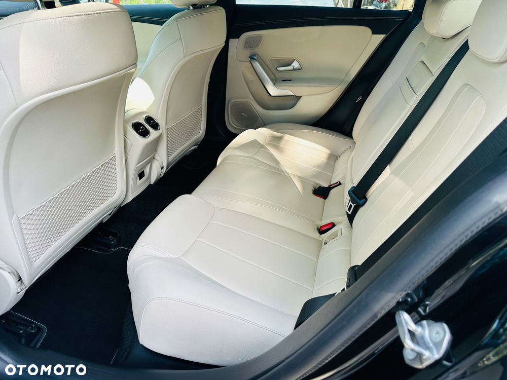Mercedes-Benz CLA - 10