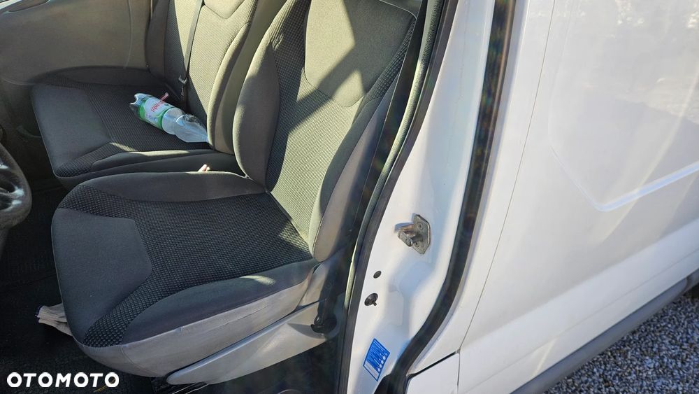 Opel Vivaro - 14