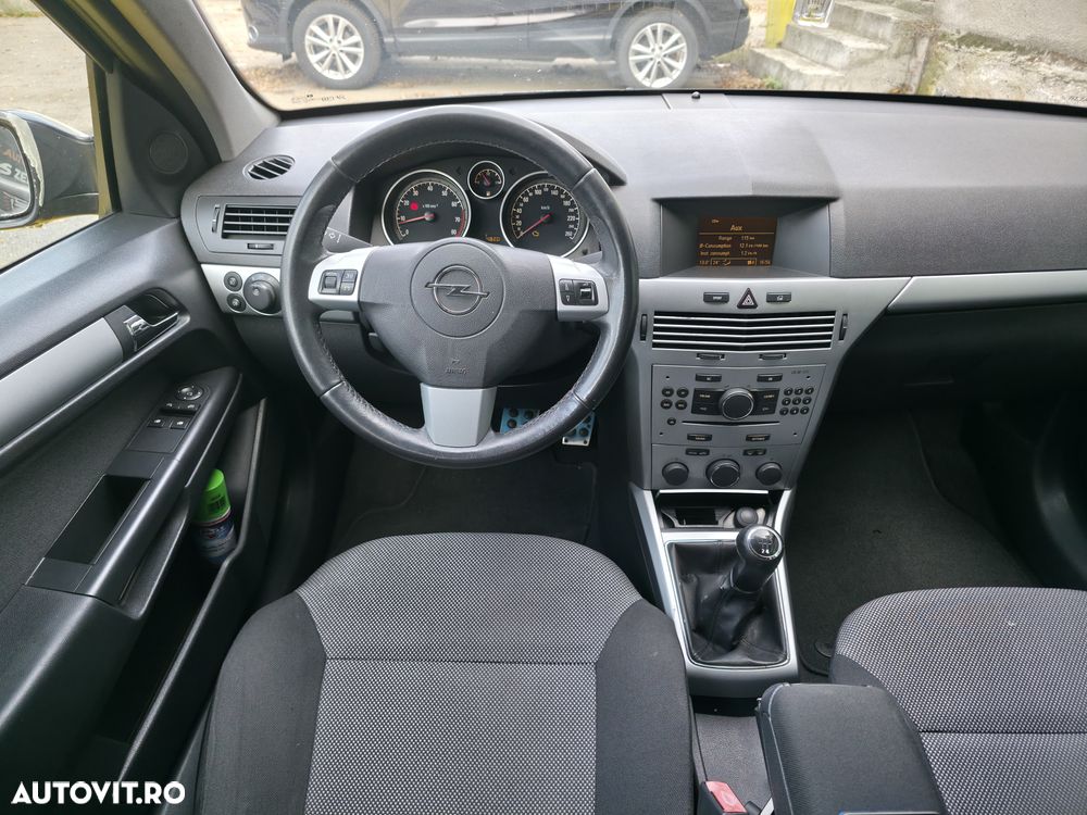 Opel Astra 1.4i 16V Club - 12