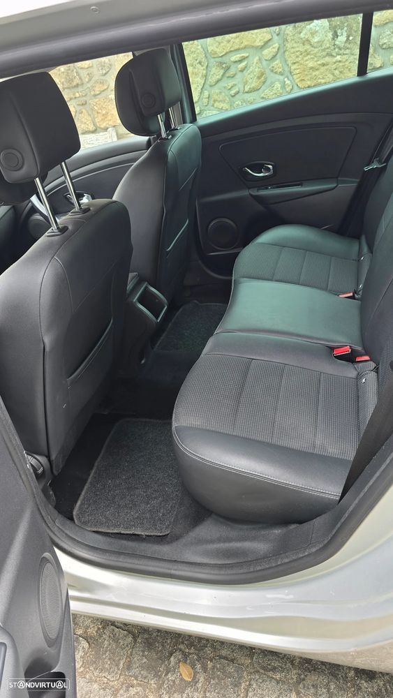 Renault Mégane Sport Tourer 1.5 Blue dCi GT Line - 19