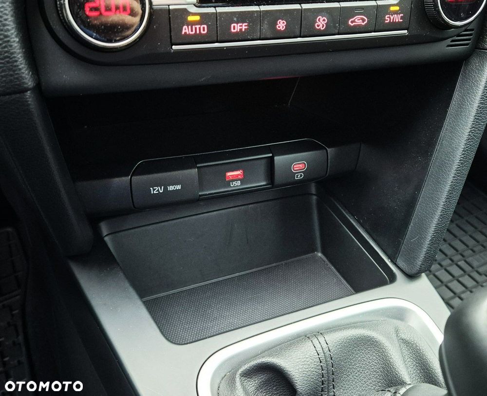 Kia XCeed 1.5 T-GDI M DCT - 33