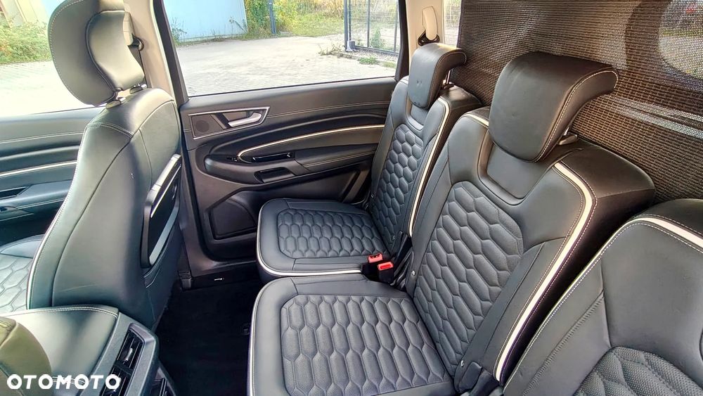 Ford S-Max - 22