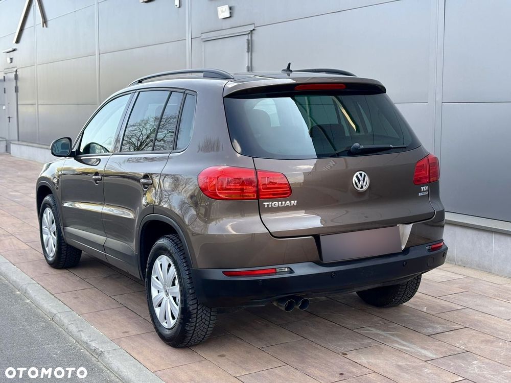 Volkswagen Tiguan 2.0 TDI DPF BlueMotion Technology Exclusive - 9