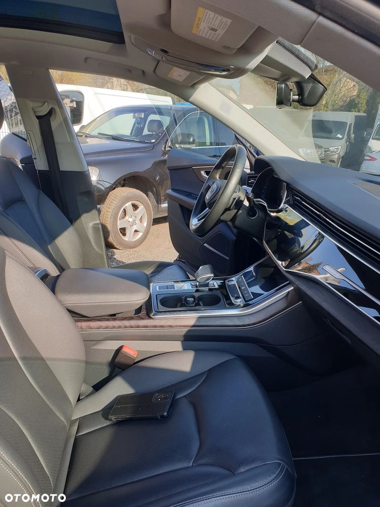 Audi Q8 SUV TFSI quattro 250 kW tiptronic - 10