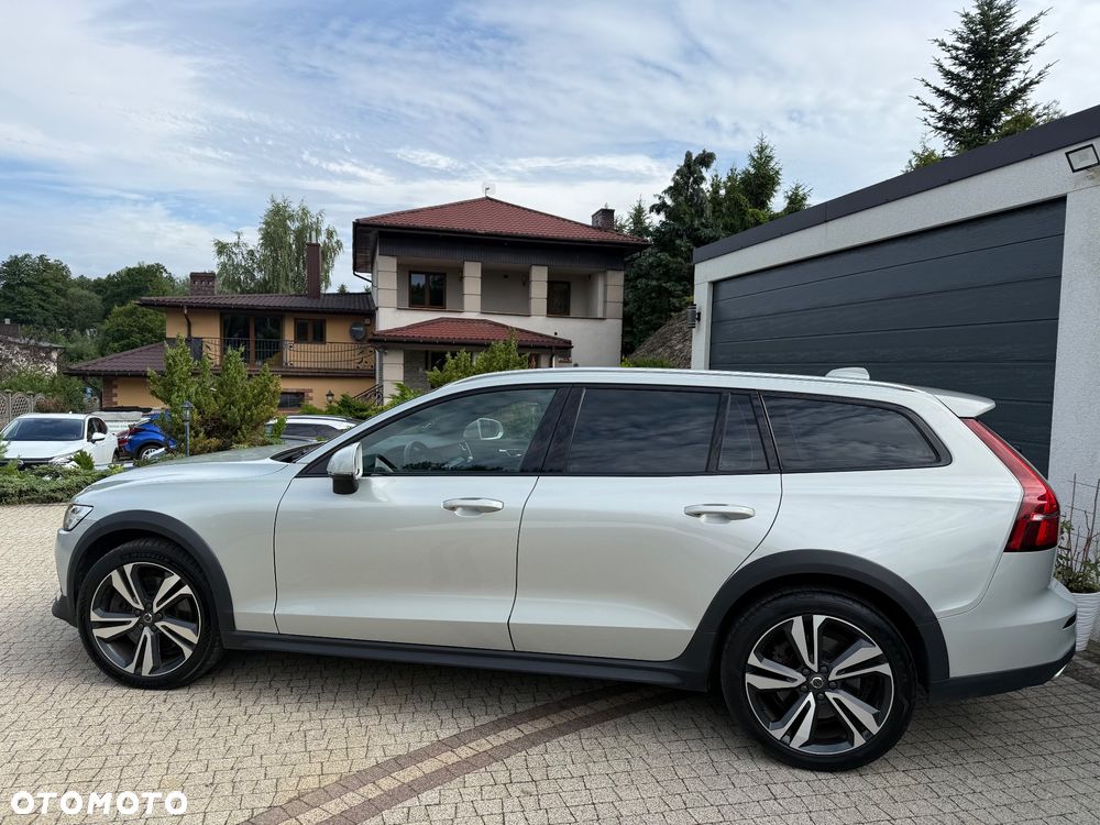 Volvo V60 Cross Country D4 AWD Geartronic Pro - 4