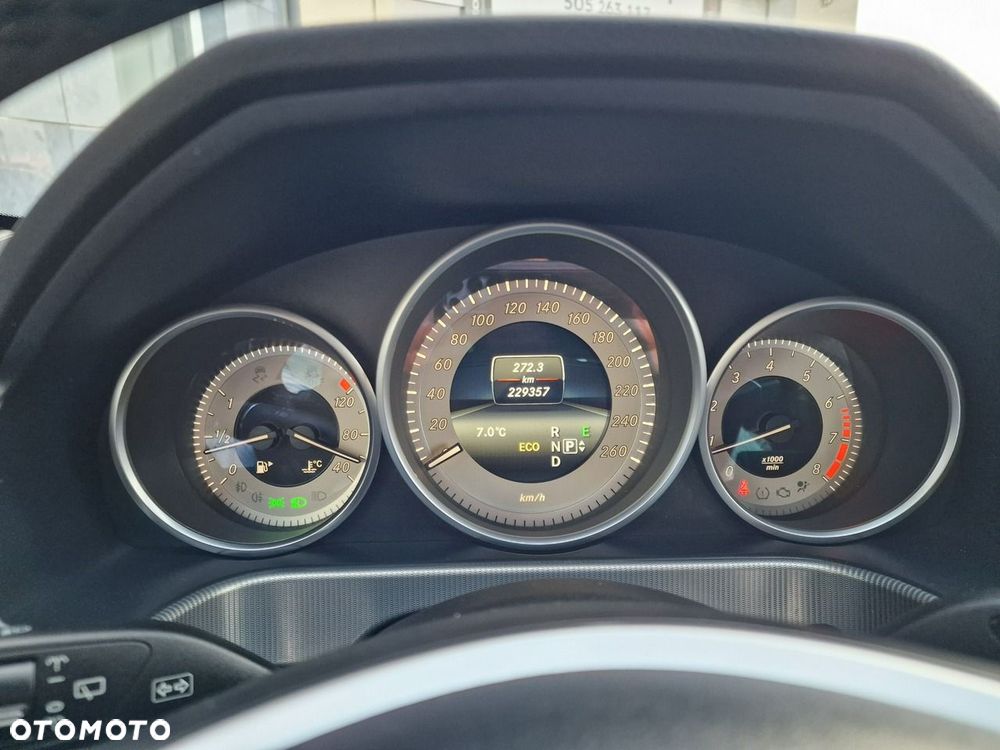 Mercedes-Benz Klasa E 200 7G-TRONIC Avantgarde - 31