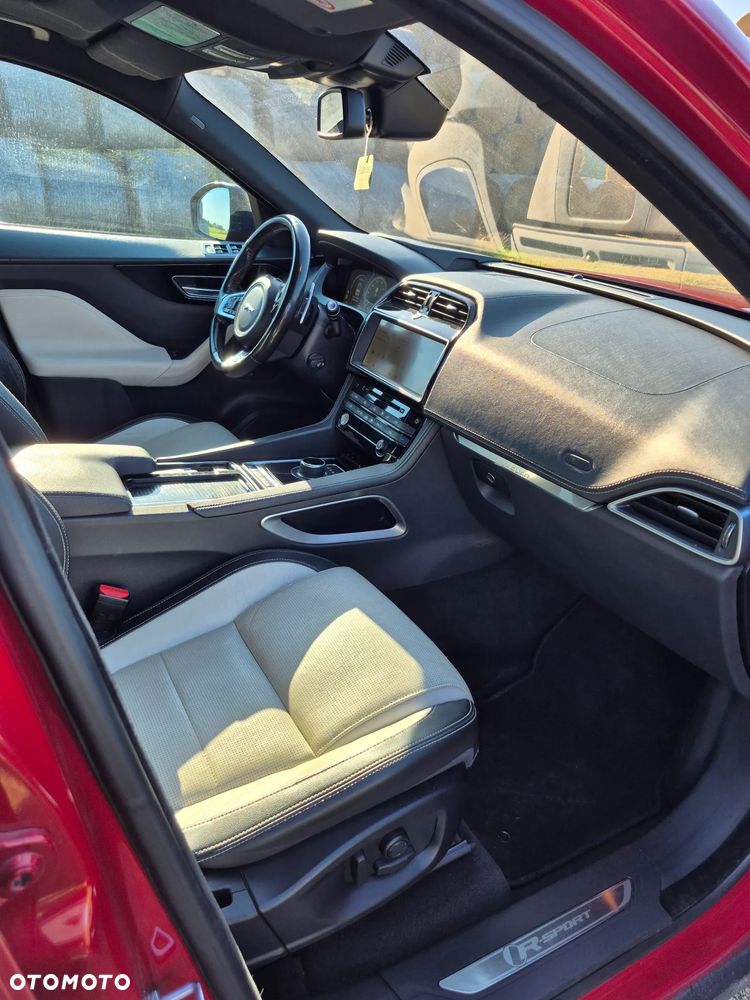 Jaguar F-Pace 2.0 i4D AWD R-Sport - 8