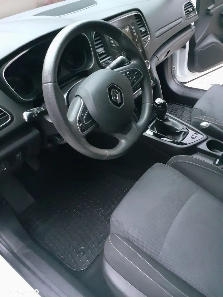 Renault Megane 1.3 TCe FAP Life - 6