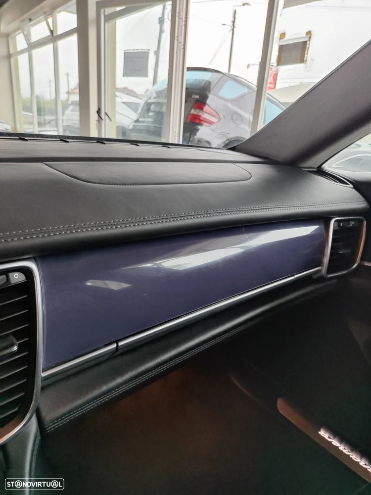 Porsche Panamera Platinum Edition - 33