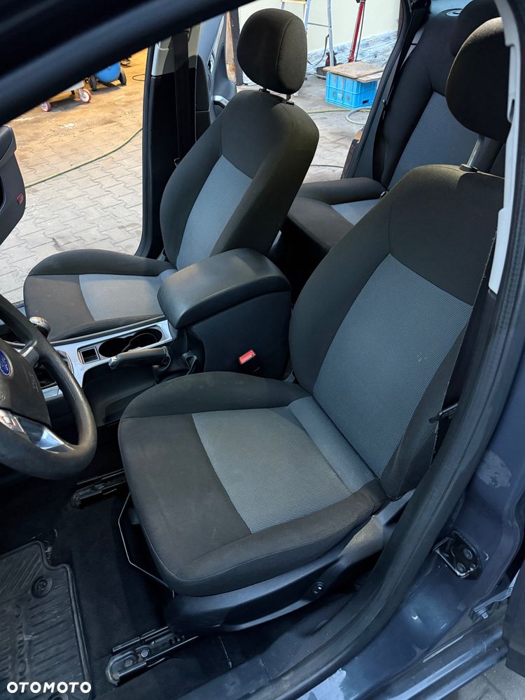 Ford Mondeo - 9