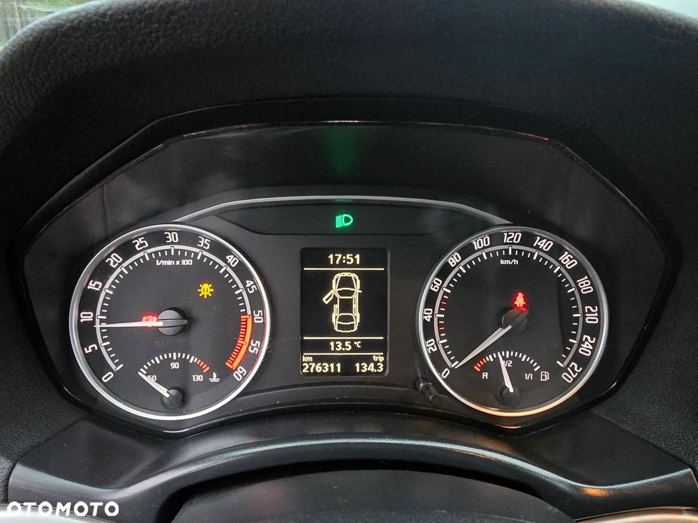 Skoda Octavia Combi 2.0 TDI CR DPF RS - 20