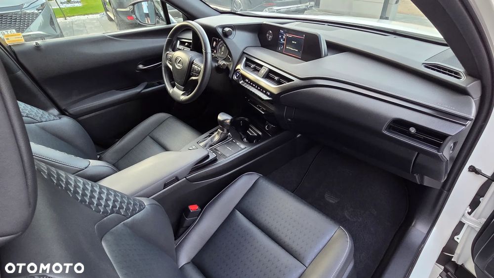Lexus UX 250h GPF F Impression 2WD - 21