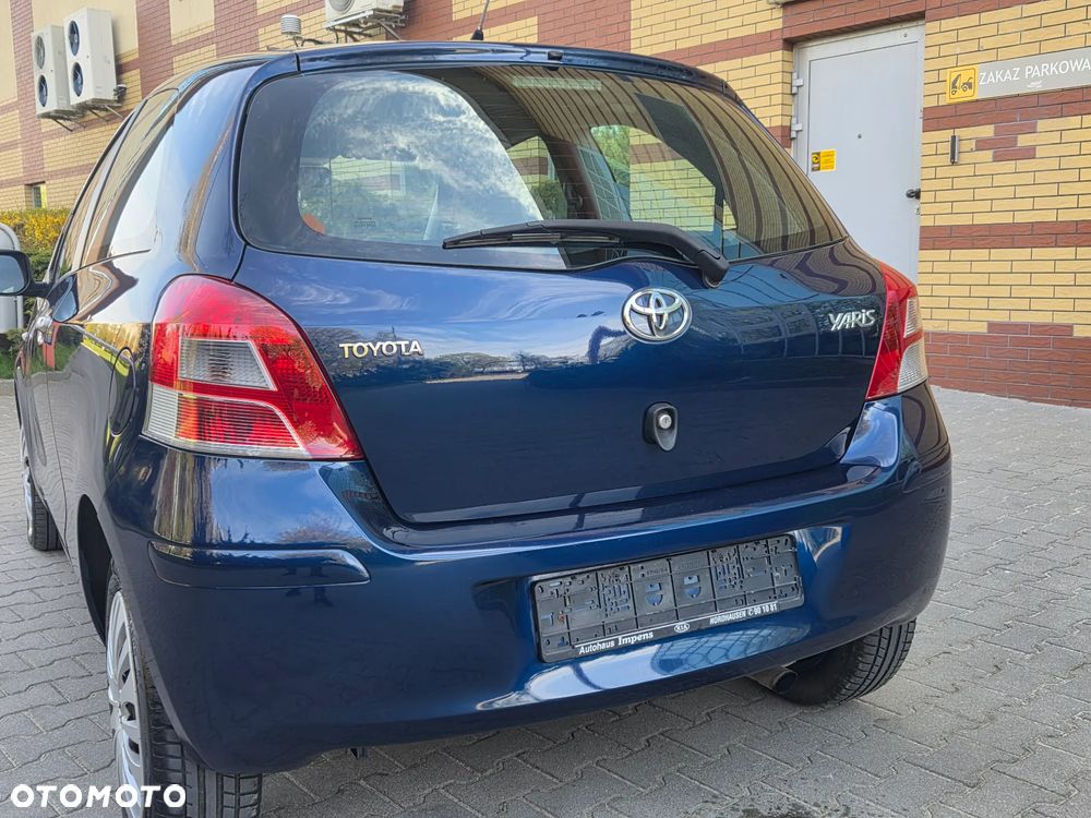 Toyota Yaris 1.33 VVT-i Executive - 12
