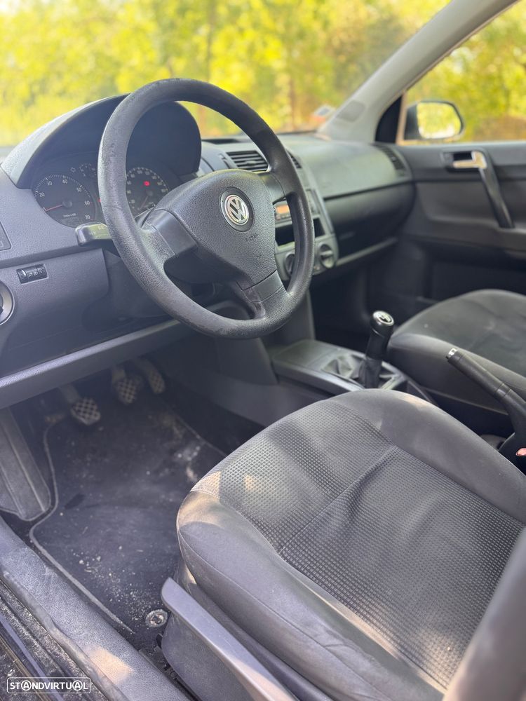 VW Polo 1.2 Confortline - 2