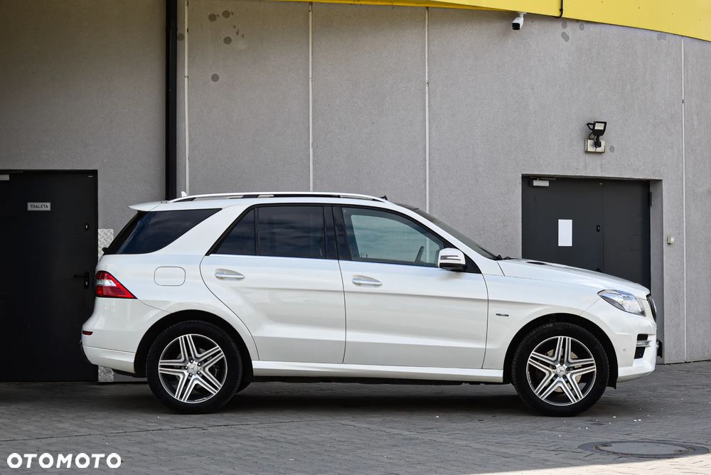Mercedes-Benz ML 350 BlueTEC 4-Matic - 23