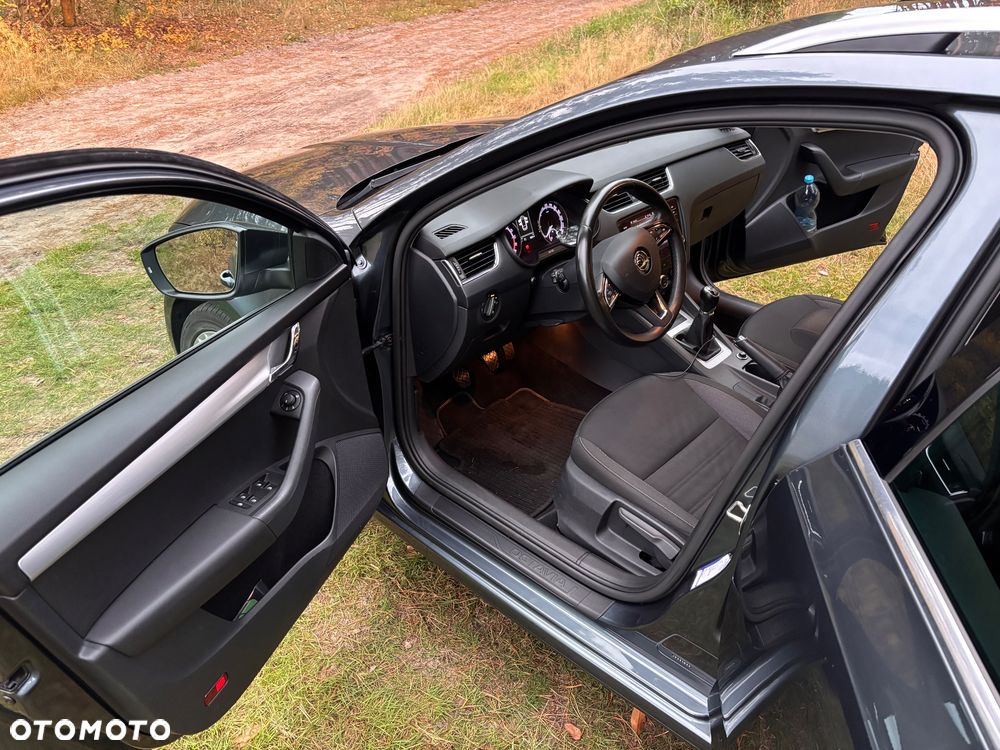 Skoda Octavia 2.0 TDI Style - 9
