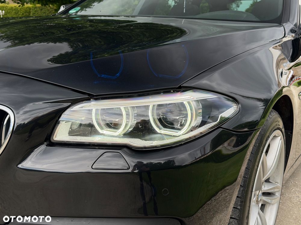 BMW Seria 5 530d xDrive Modern Line - 35