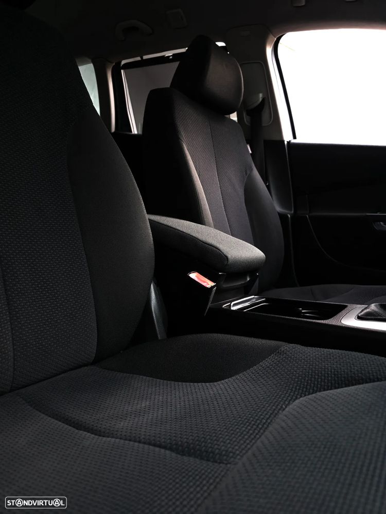 VW Passat Variant 1.6 TDI Confortline BlueMotion - 49