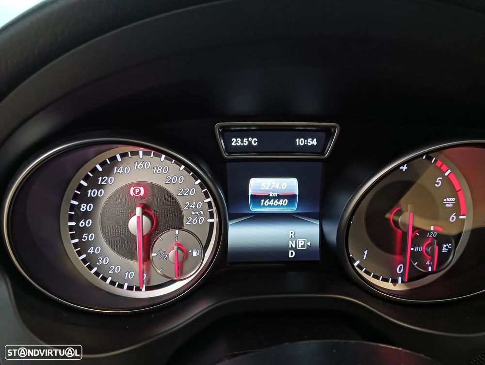Mercedes-Benz CLA 220 d Shooting Brake AMG Line Aut. - 17