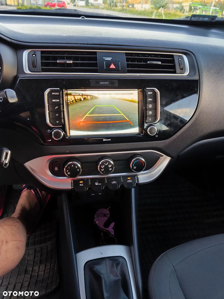 Kia Rio 1.2 Business Line - 14