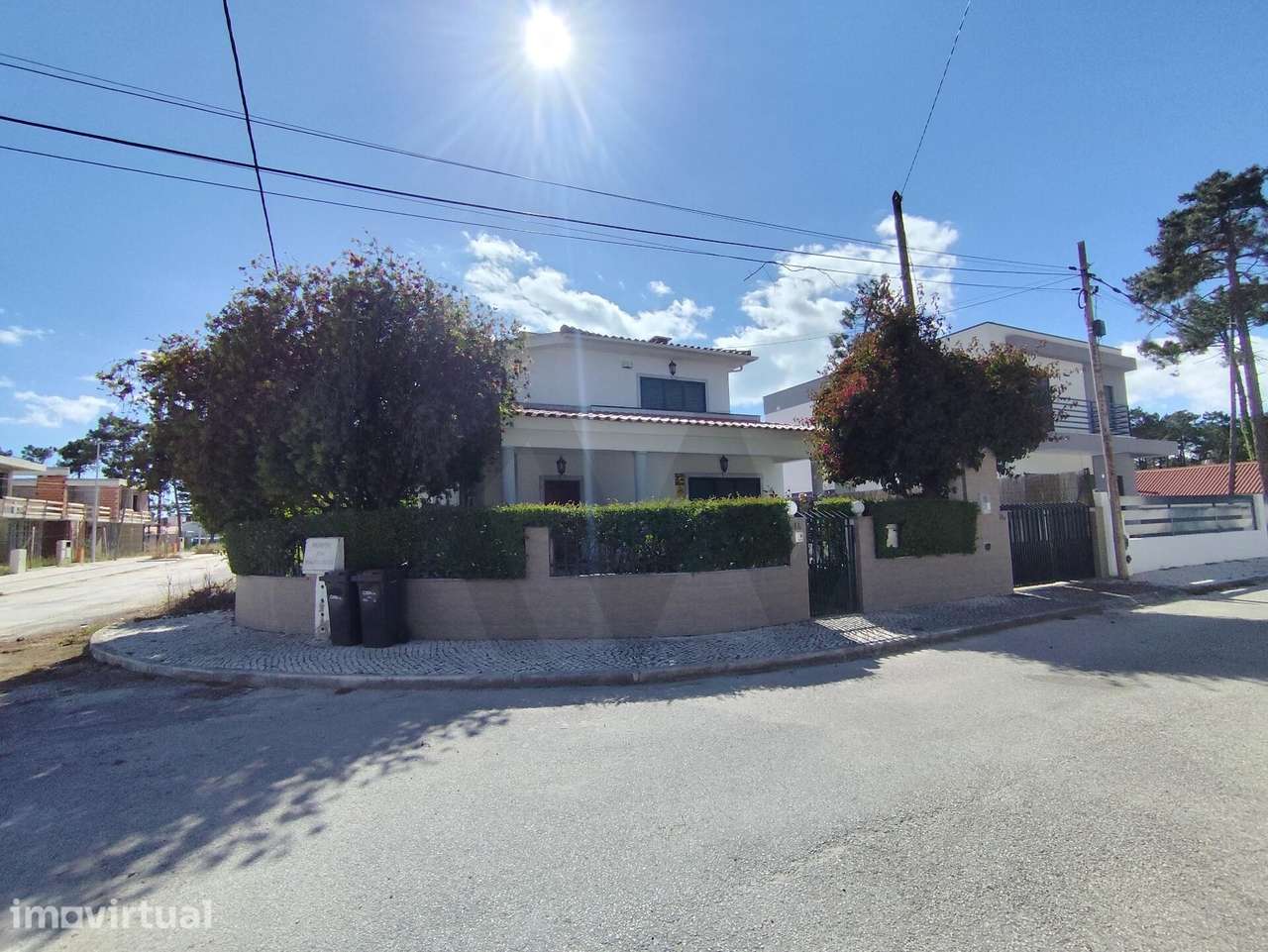 Moradia T3 na Aroeira - Charneca da Caparica - Fonte da Telha - Grande imagem: 3/24