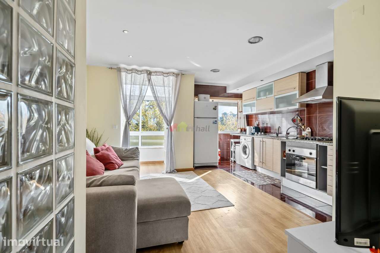 Apartamento T3 Renovado em Santo António da Charneca - Grande imagem: 5/26