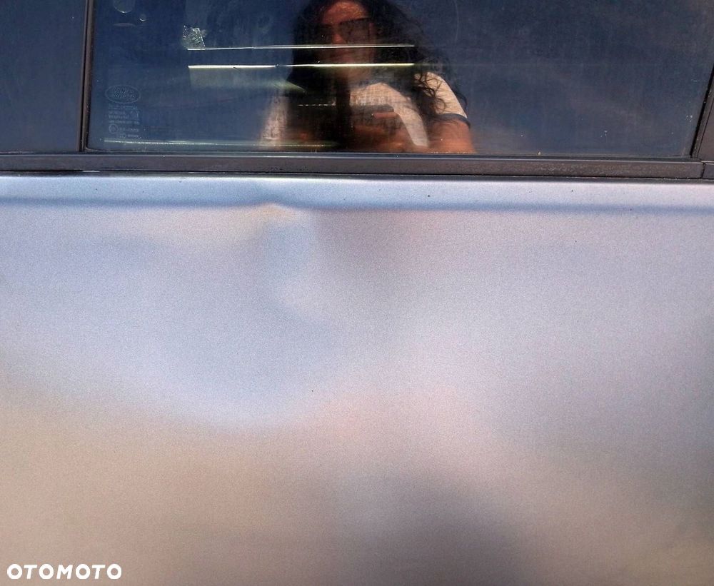 LAND ROVER DISCOVERY III 3 DRZWI LEWE TYŁ TYLNE KOMPLETNE - 2