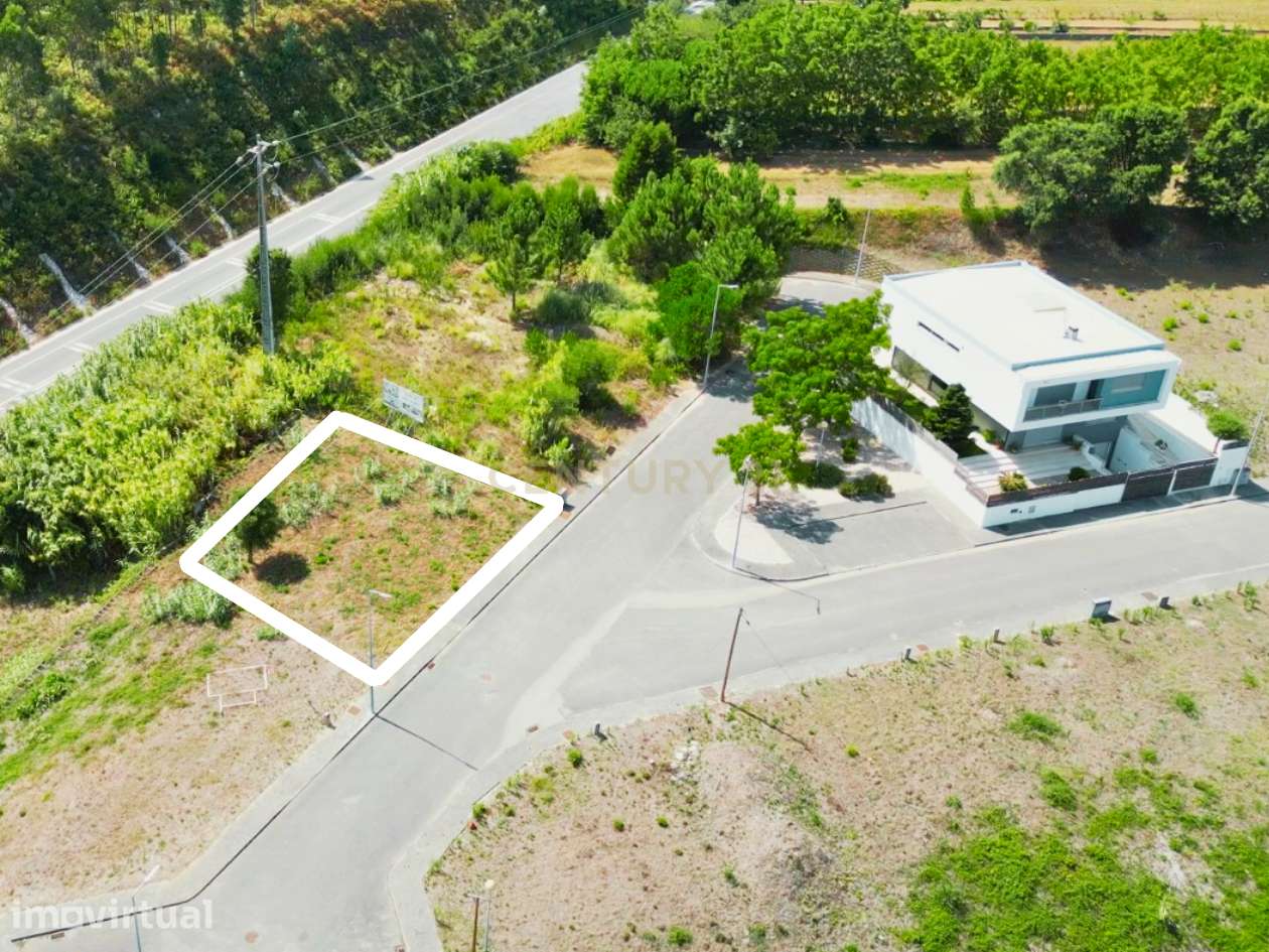 Terreno Urbano de 441m² em Loteamento | A 15km de Aveiro - Grande imagem: 3/27