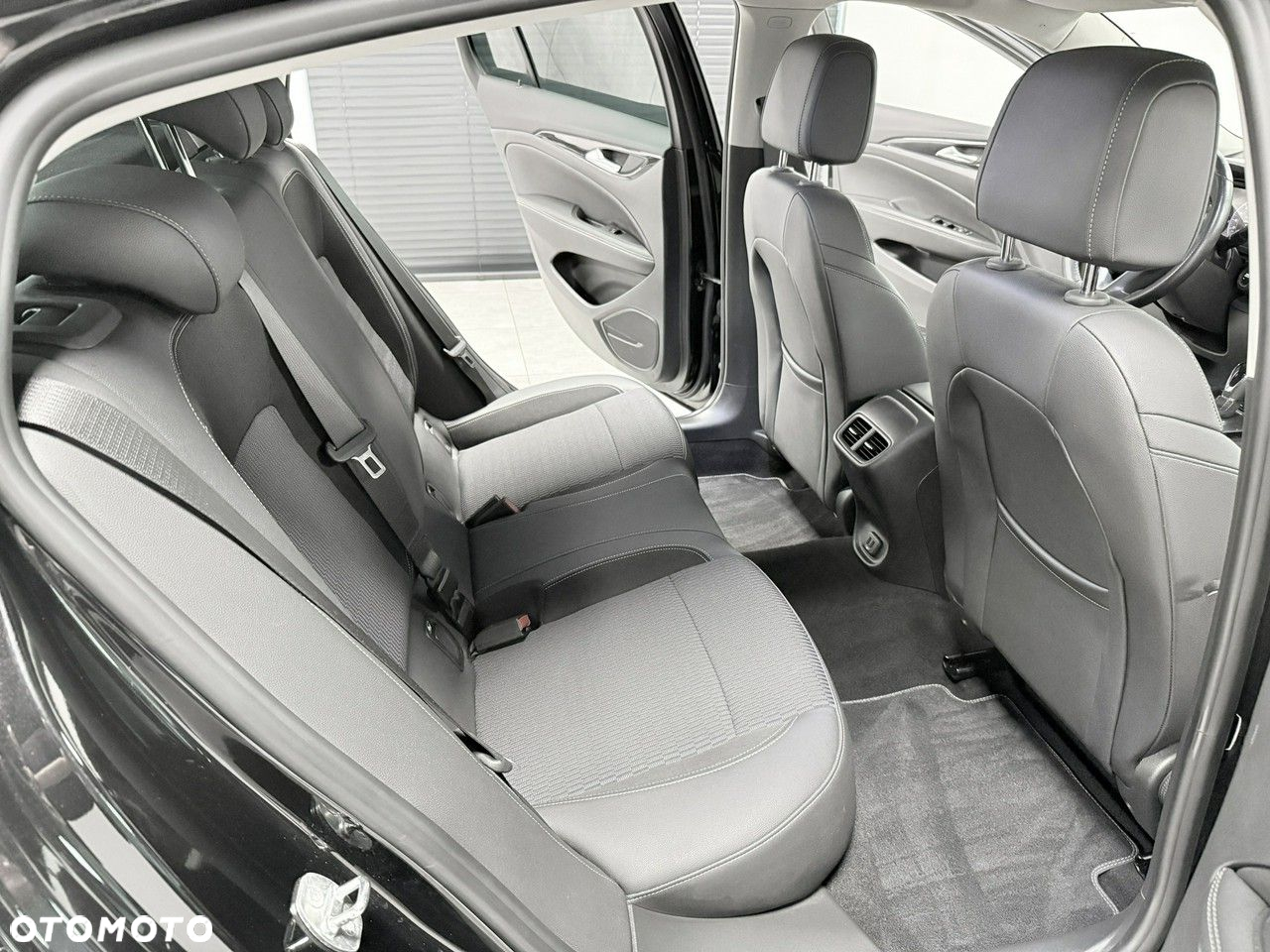 Opel Insignia Grand Sport 2.0 Diesel Ultimate Exclusive - 34