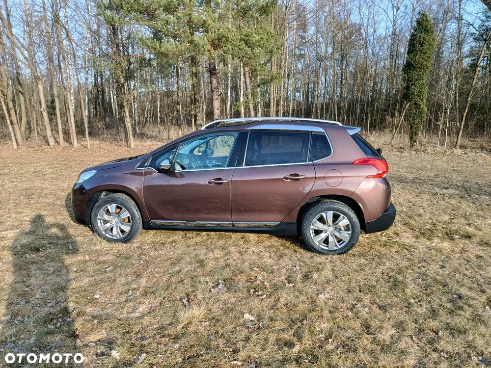 Peugeot 2008 1.2 VTi Allure - 9