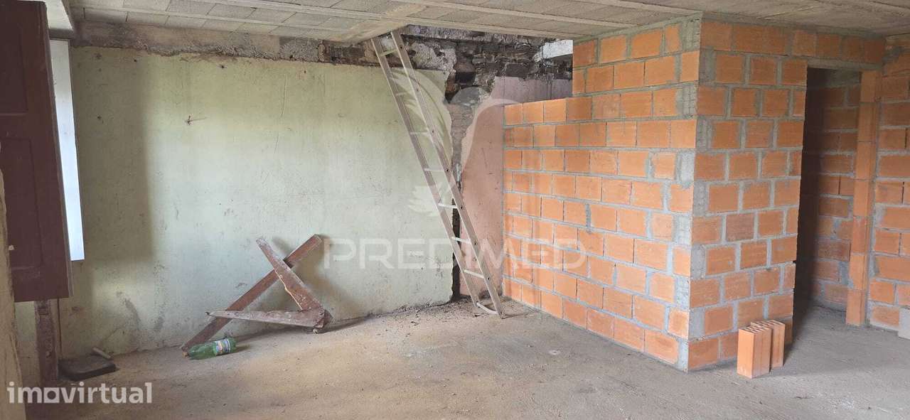 Moradia T3 Para Reconstrução - Grande imagem: 3/13