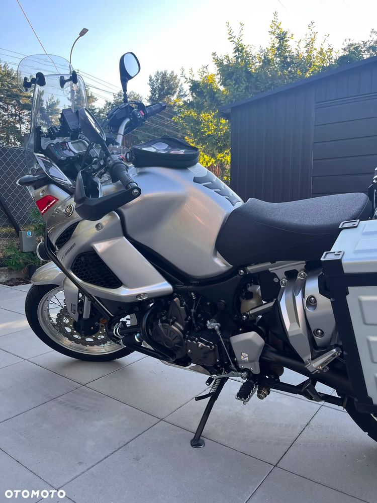 Yamaha XTZ - 27