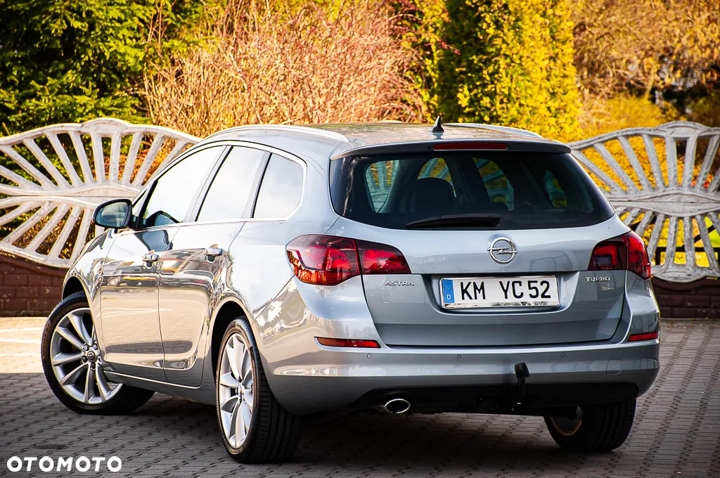 Opel Astra 1.4 Turbo Cosmo - 22