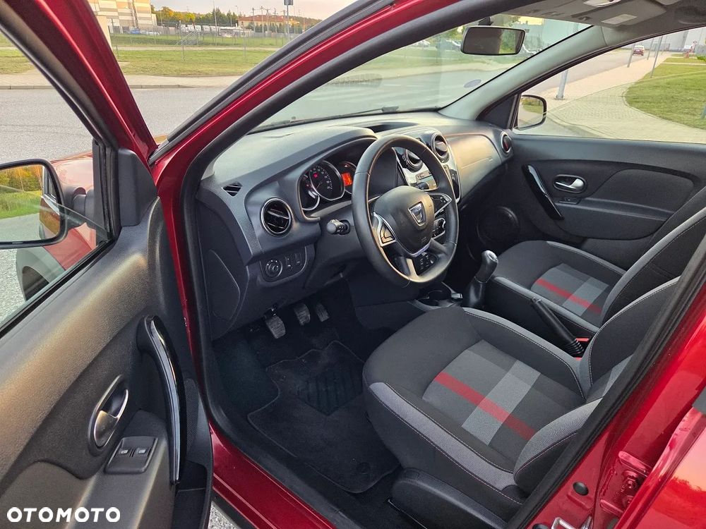Dacia Sandero 1.0 TCe Laureate S&S - 11