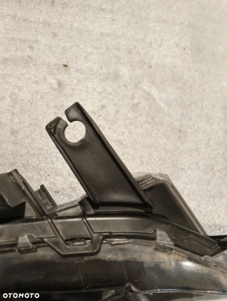 Toyota Yaris Cross FULL LED 1 SOCZEWKA PRZÓD STRONA PRAWA 0D-310 - 6