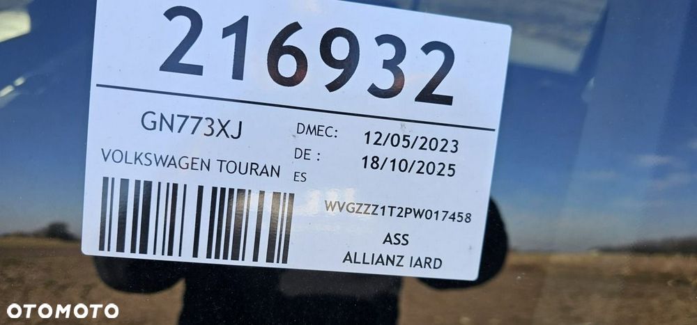 Volkswagen Touran - 28