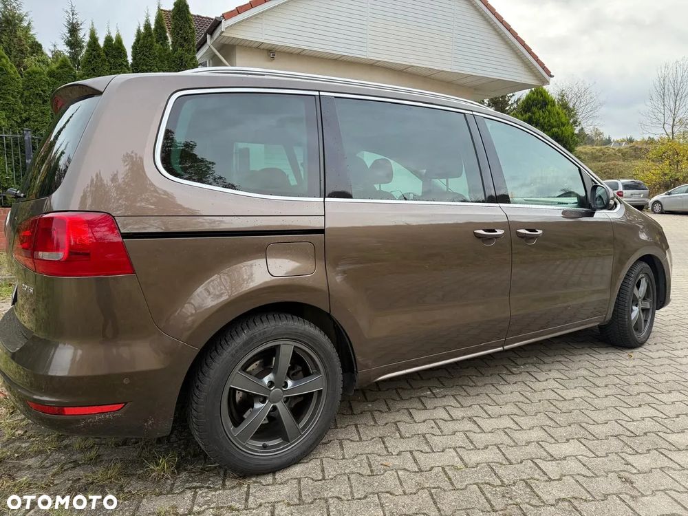Volkswagen Sharan 2.0 TSI Highline DSG - 19