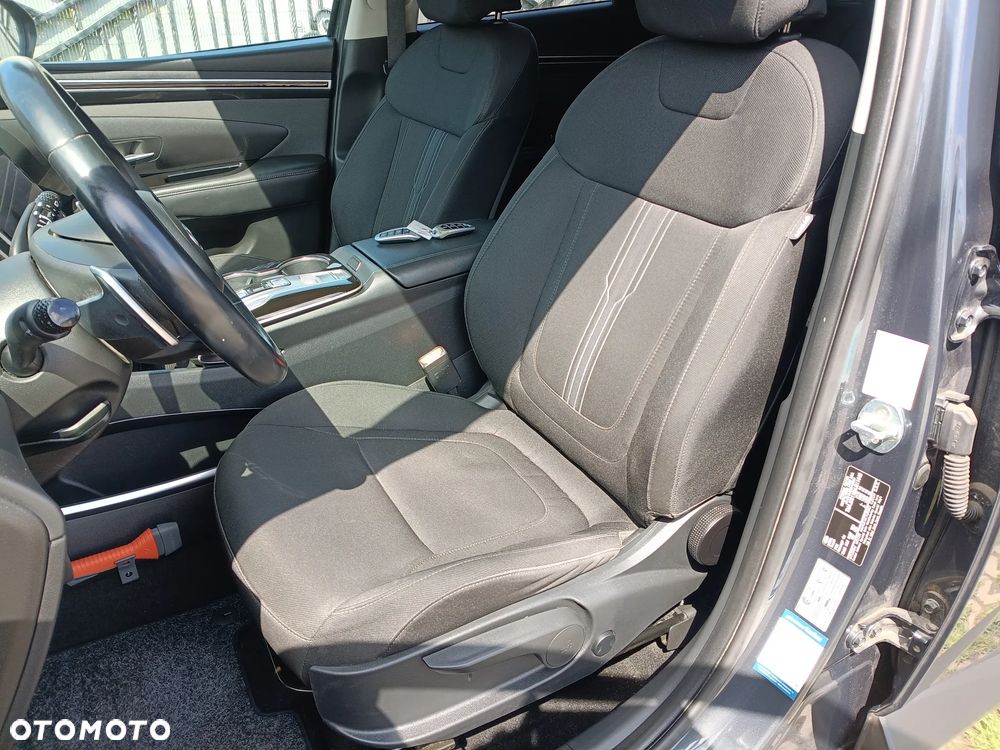 Hyundai Tucson 1.6 T-GDi HEV 2WD Select - 24