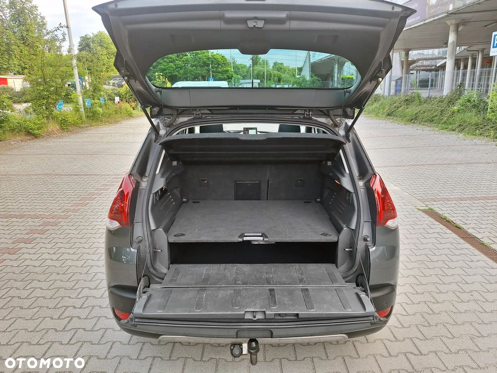 Peugeot 3008 HDi 115 Allure - 8