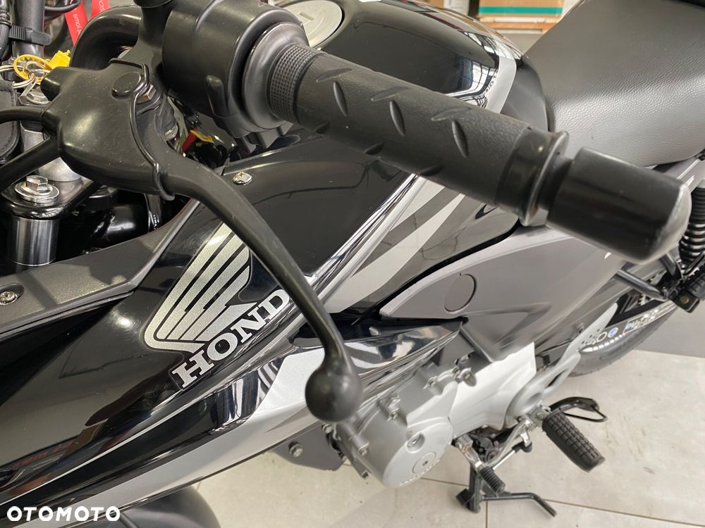 Honda CBF - 35