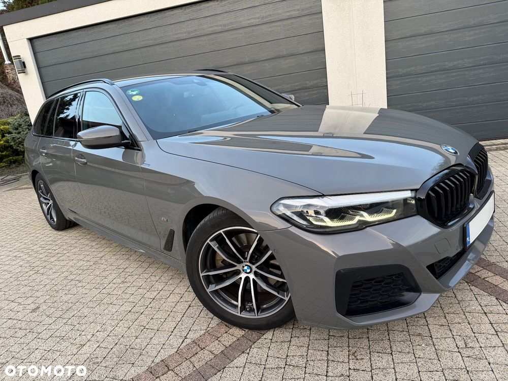 BMW Seria 5 520d M Sport - 13