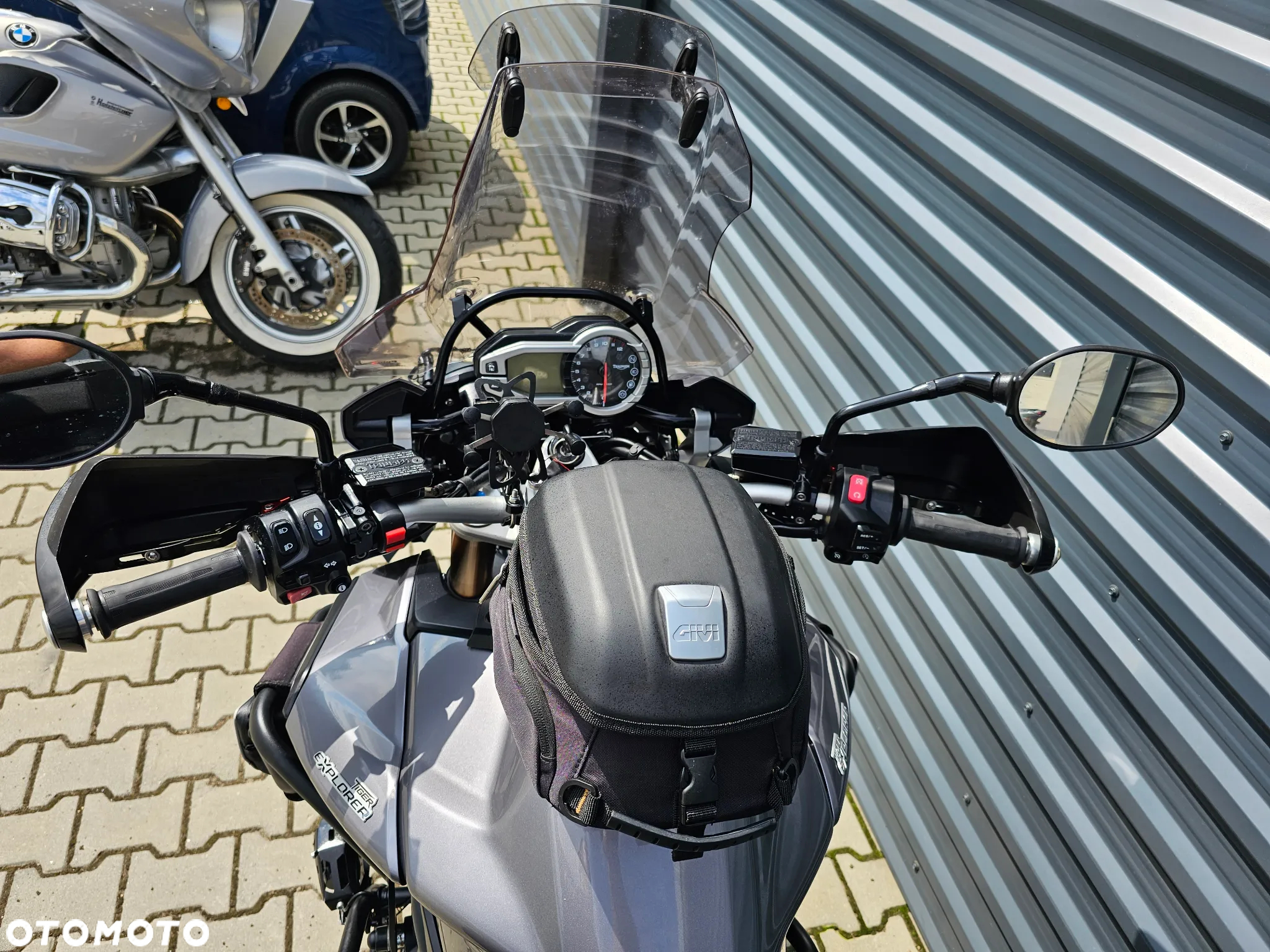 Triumph Tiger - 15