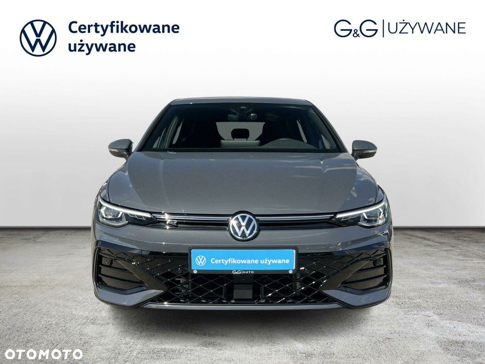 Volkswagen Golf - 8