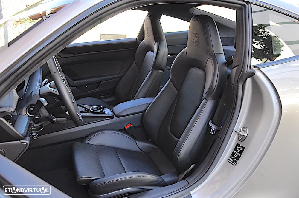 Porsche 911 (992) GT3 Touring Package - 30