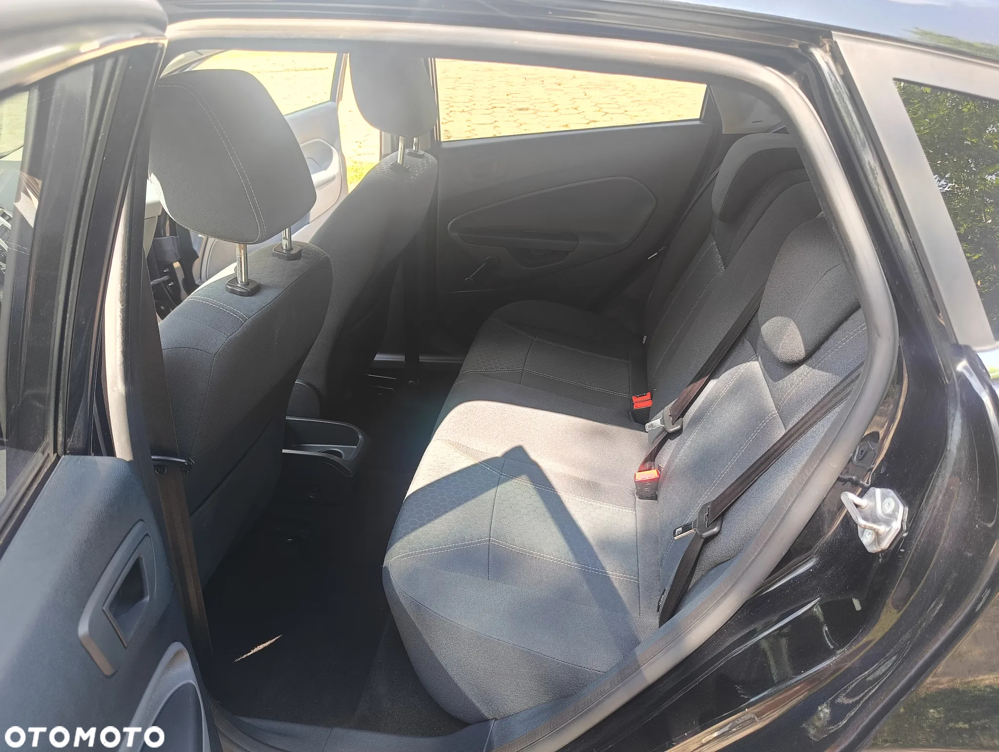 Ford Fiesta 1.4 TDCi Titanium - 38